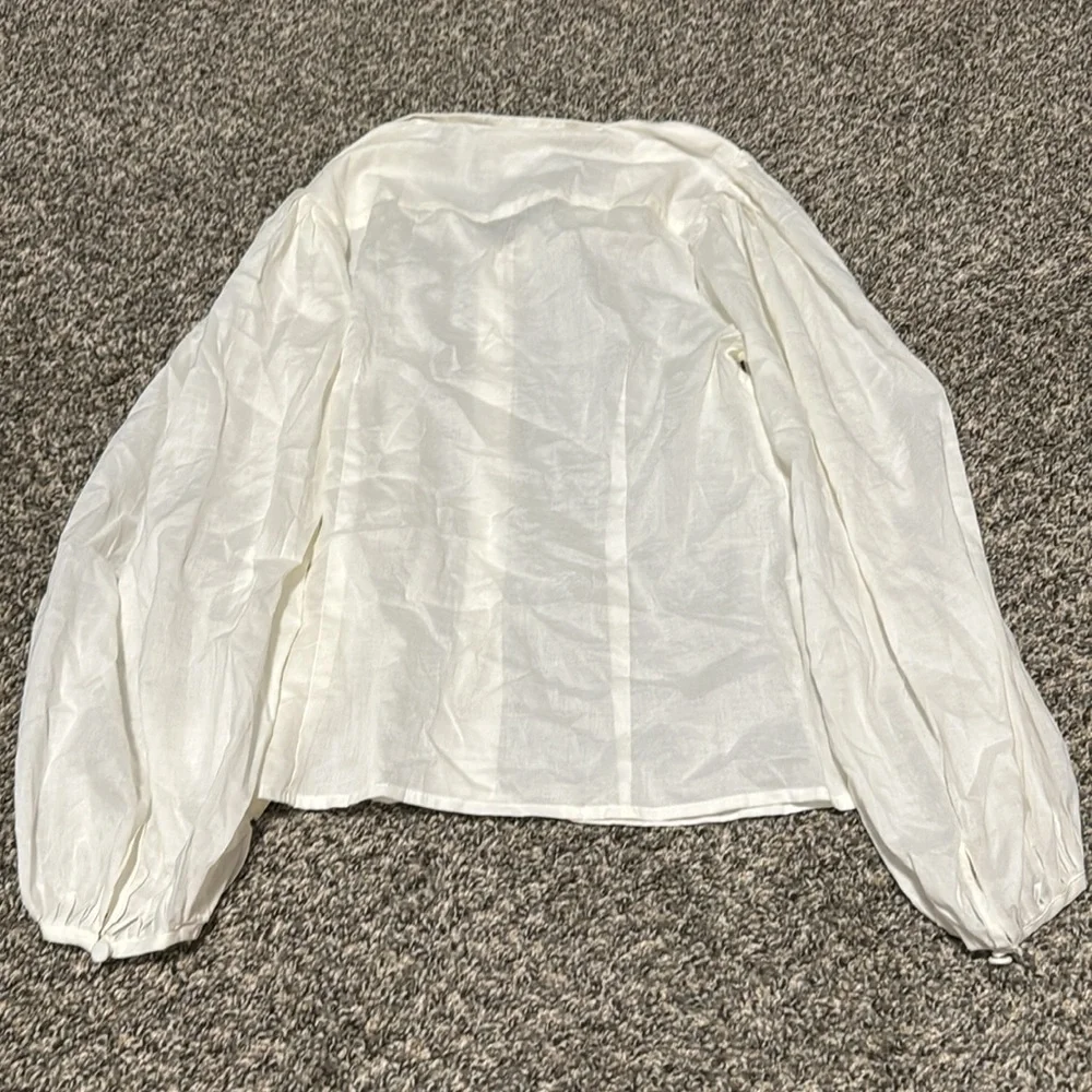 NWT! Banana Republic Snow-Day Puff-Sleeve Shirt - Size Medium ⛰️ 696842